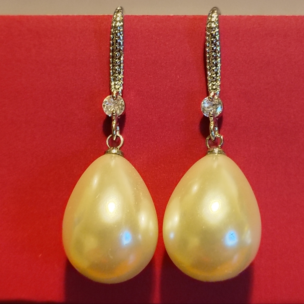 Lustrous Gold Pearl Teardrop Earrings